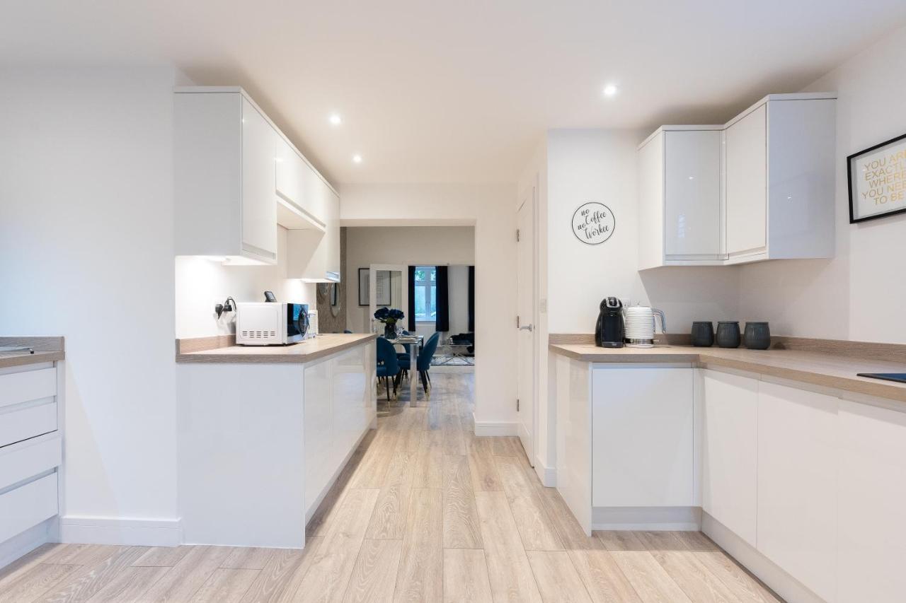 Luxury Living Away From Home 红山 外观 照片